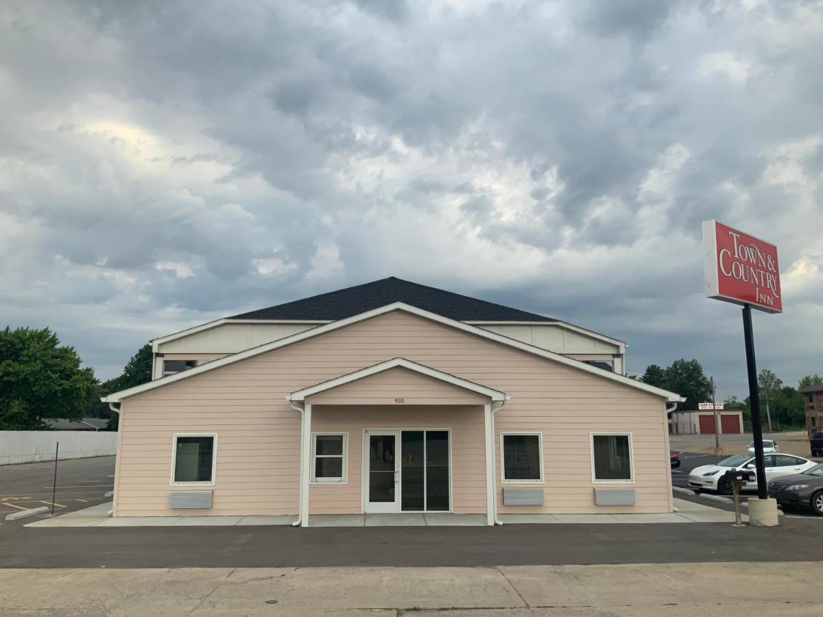 Days Inn By Wyndham Troy Il Exterior photo